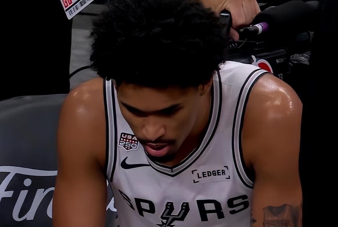 ESPN:马刺大概率留下福克斯